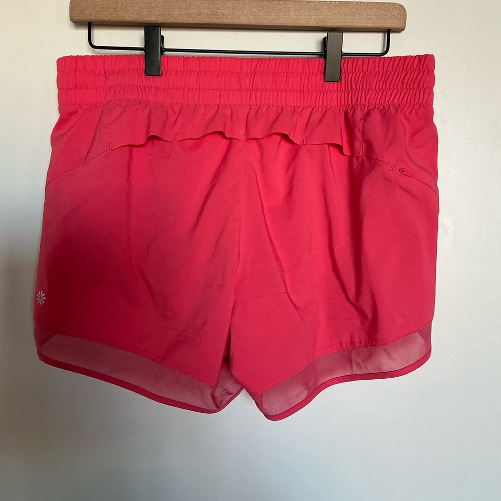 New Athleta Mesh Racer 4in Short in Pink - Size M